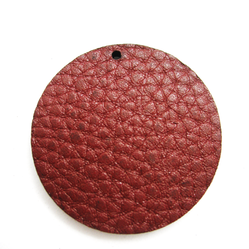 Pendentif rond en cuir artificiel rouge lie de vin 3.8 cm déstockage