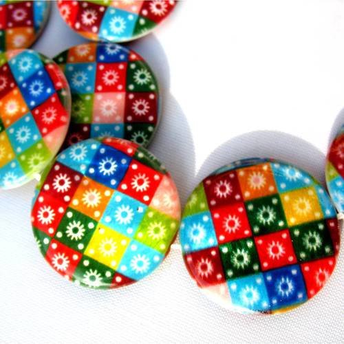 2 perles rondes plates multicolores coquillages  25 mm 