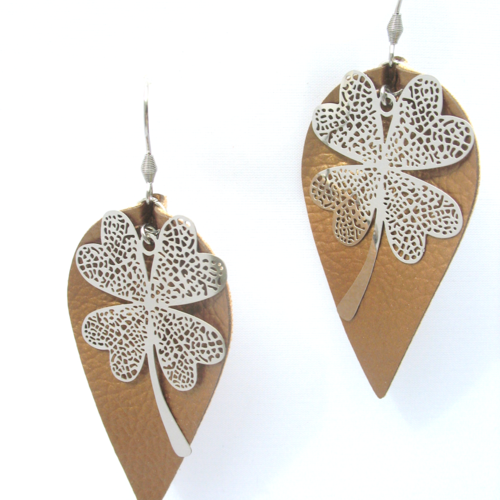 Boucles d'oreilles feuilles bronze en simili cuir , trèfle à 4 feuilles et supports en acier inoxydable