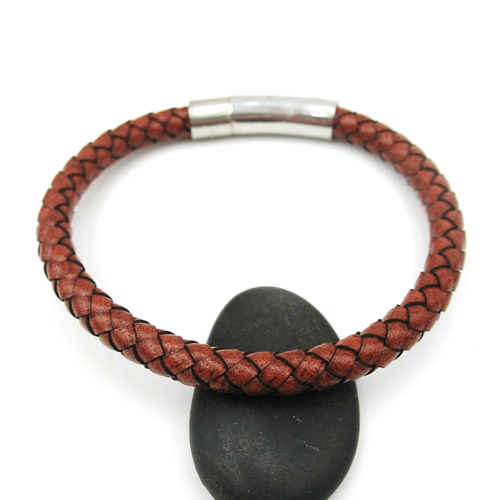 Bracelet cuir marron sur fermoir magnétique rond en acier inoxydable