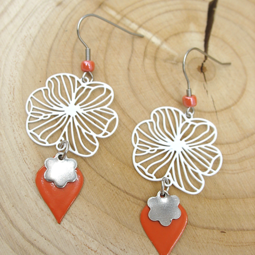 Boucles d'oreilles florales orange et blanche