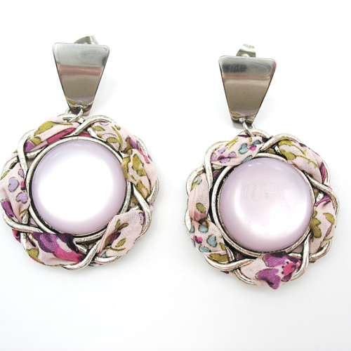 Boucles d'oreilles tissu liberty  sur supports en acier inoxydable