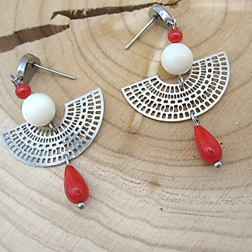 Boucles d'oreilles  nacre blanche et corail