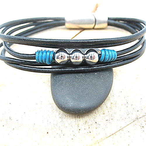 Bracelet cuir noir et bleu perles en acier inoxydable avec fermoir magnétique