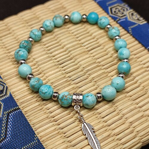 Bracelet turquoise artisanal en perles naturelles véritables, modèle plume