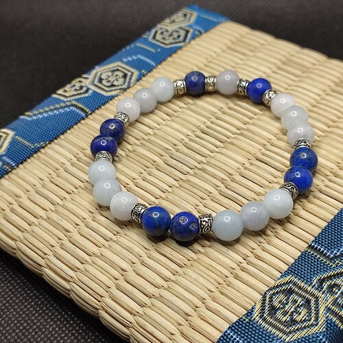 Bracelet rétention d'eau lapis lazuli , aigue marine ,rond tibet, perles 8 mm