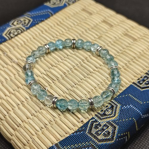 Bracelet topaze bleue, avec insert perles 6 mm
