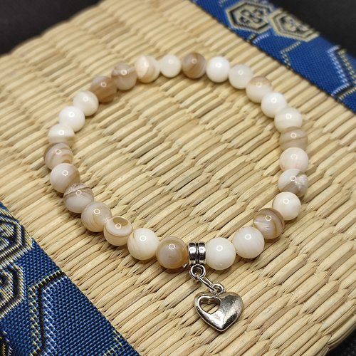 Bracelet en perles de nacre, bracelet artisanal en perles naturelles de 7 mm, pierres semi précieuses véritables, nacre, cœur