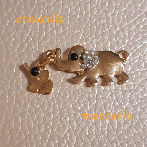 1 pendentif composé de 2 breloques maman éléphant et son petit métal doré et strass