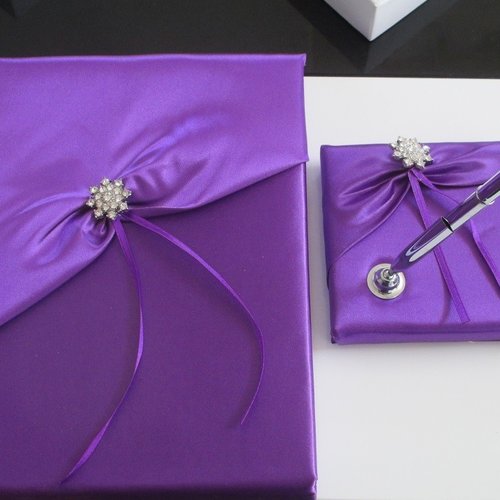 Kit livre d'or satin violet et porte stylo