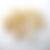 50 perles en verre blanches mouchetées jaune 4mm
