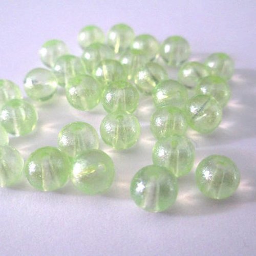 20 perles vert clair brillant en verre  6mm