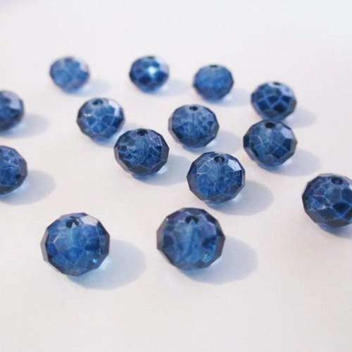 10 perles en verre à facettes bleu foncé 8mm