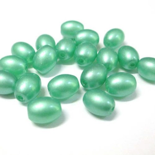 20 perles en verre ovale couleur vert brillant 9x6mm