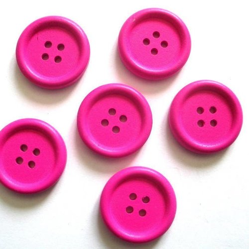 6 boutons en bois 23mm  fuchsia à 4 trous