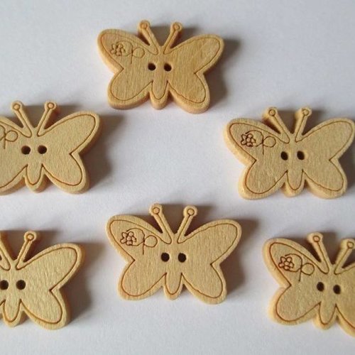 6 boutons en bois 15x21mm à 2 trous motif papillon couleur naturel