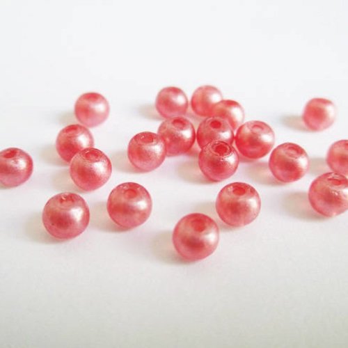 50  perles vieux rose brillant en verre  4mm (4pv85)