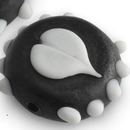 Perle x 1 verre artisanal noir et coeur blanc 