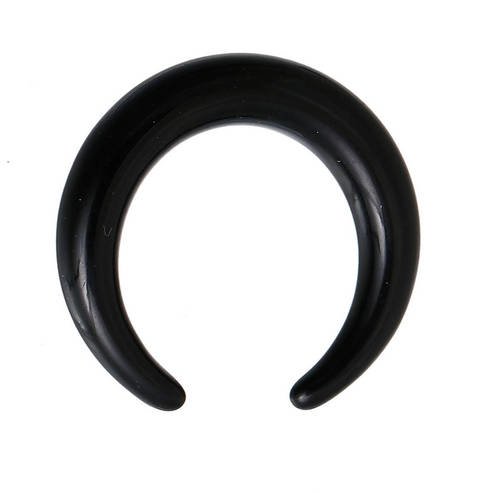 1 pendentif demi lune ou corne 36  mm résine noire