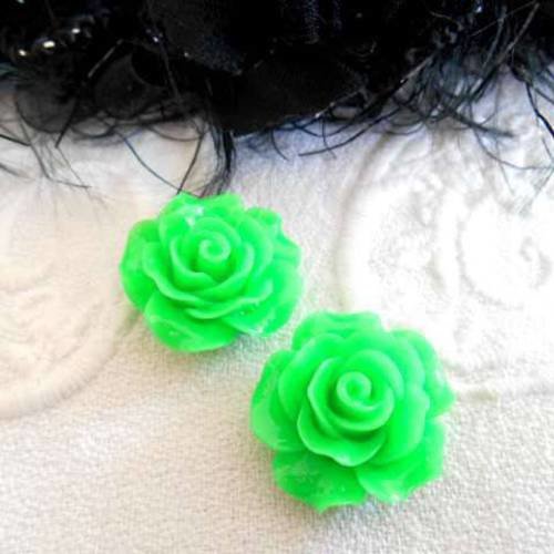 Perles x 2 cabochons 20 mm fleur verte acrylique 