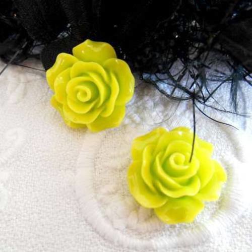 Perles x 2 cabochons 20 mm fleur vert anis acrylique 