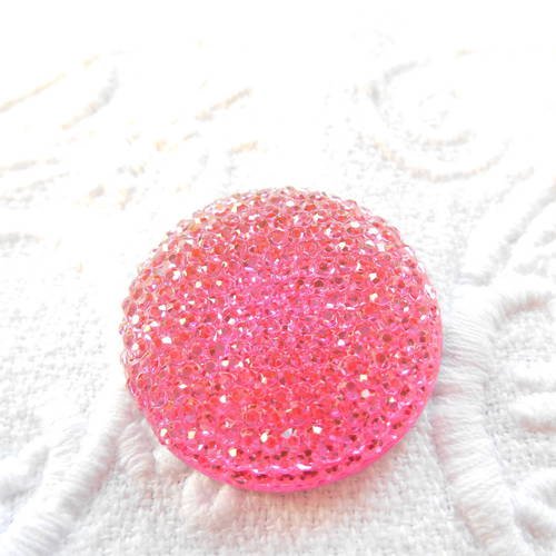 Cabochon  x 1 rond 25 mm acrylique rose strass. 