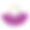 1 pompon violet sur anneau créole doré