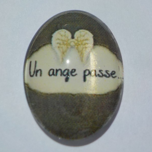 Cabochon "un ange passe" en verre 18 x 25 mm, gris, beige,