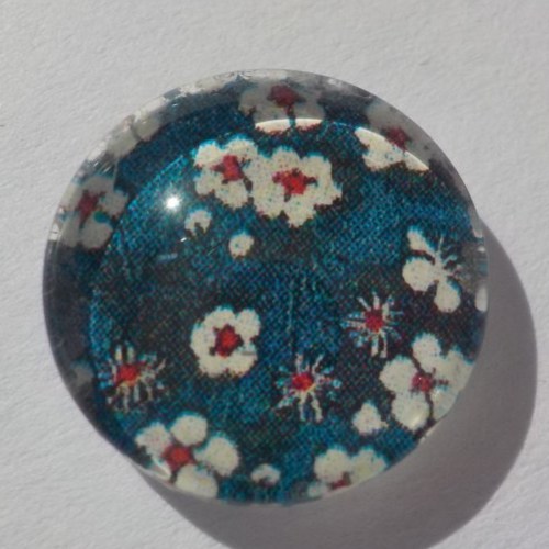 Cabochon de verre, image fleur liberty bleu et blanche,14 mm,