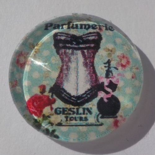 Cabochon buste/18 mm/confection bijoux/verre/noir/blanc