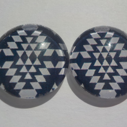 Cabochons géométriques/18 mm/confection bijoux/verre/lot de 2 cabochons/blanc/noir