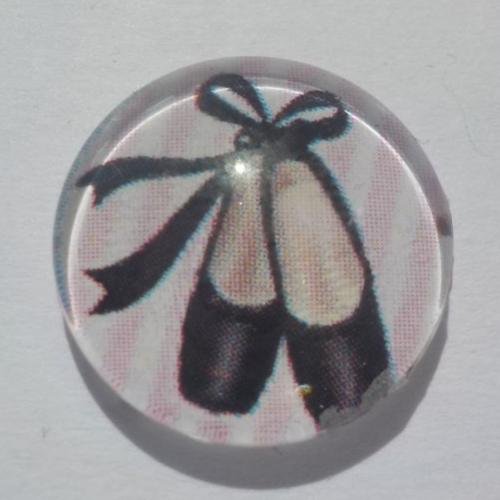 Cabochon ballerine de danseuse/16 mm/confection bijoux/verre/rose/noir/comme une étoile