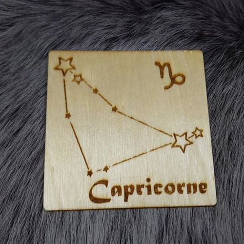 Horoscope capricorne dessous de verre ou deco en bois gravé signe astrologique