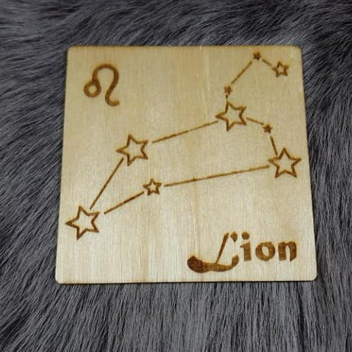 Horoscope lion dessous de verre ou deco en bois gravé signe astrologique