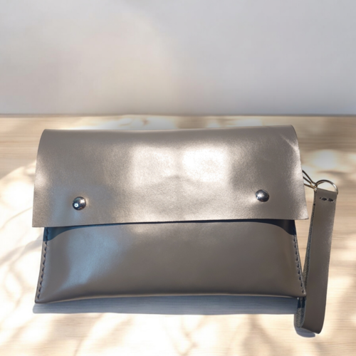 Sac à main indispensable, minaudière pochette rangement trousse en cuir de veau véritable