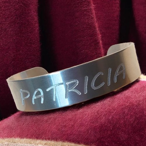 Bracelet manchette jonc personnalisable en metal style mixte femme homme idéal cadeau noël saint valentin anniversaire