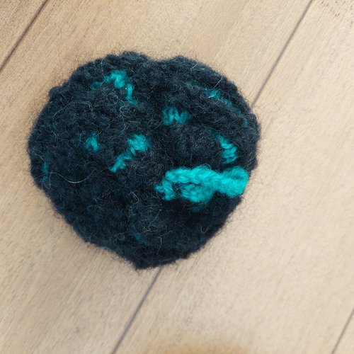 Eponge tawashi noire et verte tricot fait main