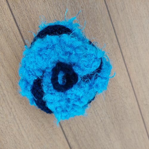 Eponge tawashi bleue tricot fait main