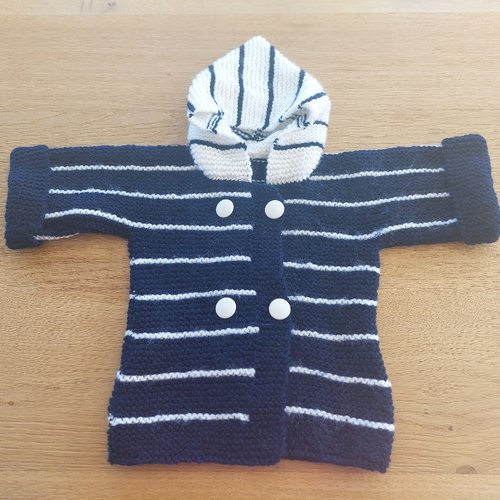 Paletot tricot fait main 2 a 3 ans