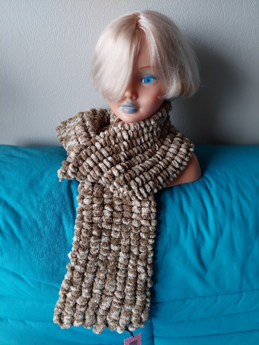 Echarpe femme laine pompon tricot fait main - Un grand marché