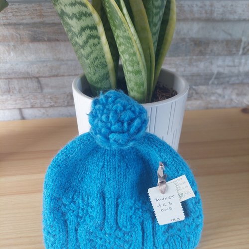 Bonnet tricot bebe 1 a 3 mois tricot fait main