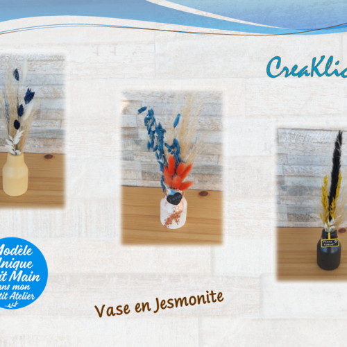 Vase cannelé en jesmonite