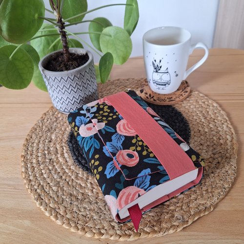Couvre-livre pour livre de poche, tissu roses & pivoines