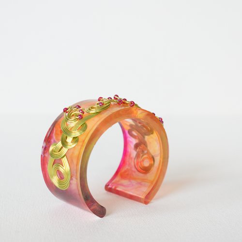 Bracelet manchette.