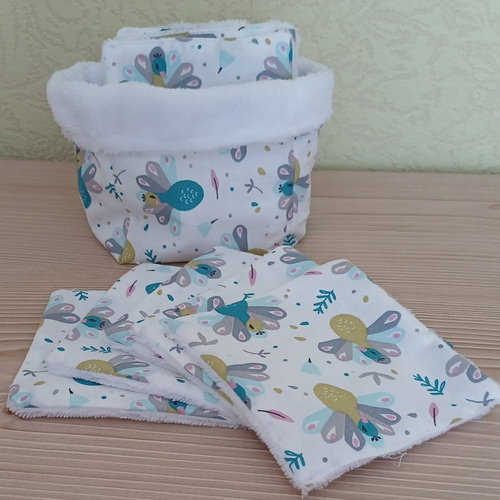 Panier de lingettes démaquillantes ou débarboulliette pour bébé