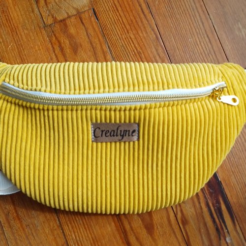 Sac banane en velours -pratique et tendance