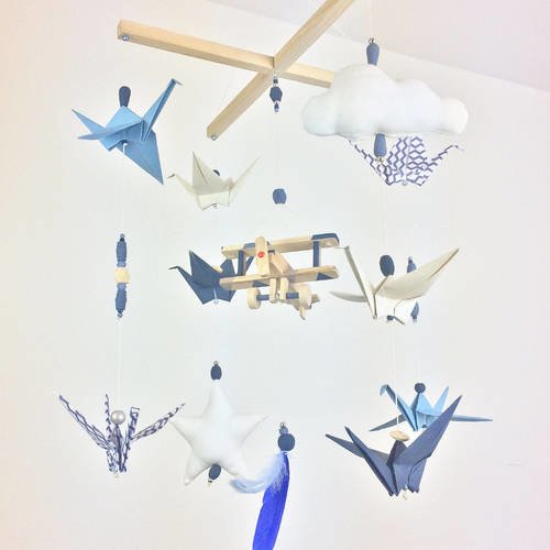 Mobile bébé bois bleu nuit origamis vintage