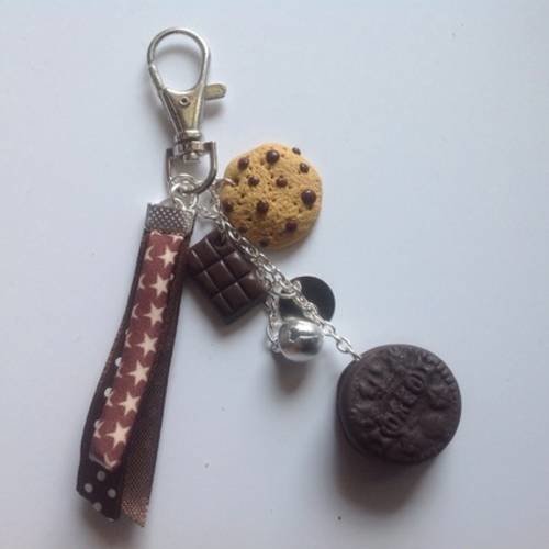 Porte clef bijou de sac "gourmandises" rubans  taupe et   chocolat  cookie 