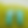 Boucles d'oreilles  turquoise motif etnik sur 3 carrés  en fimo 