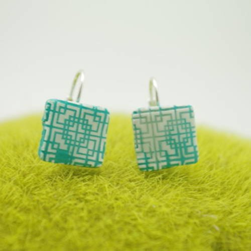 Boucles d'oreilles dormeuses creapam  turquoise en fimo 